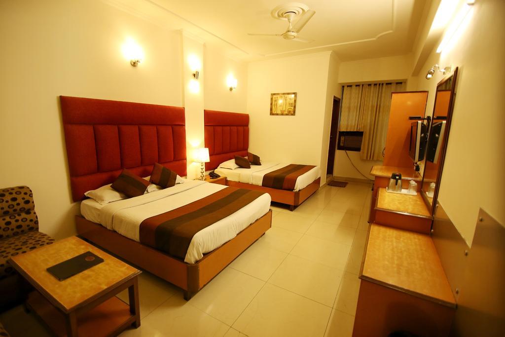 Hotel Parkway Deluxe Neu-Delhi Exterior foto