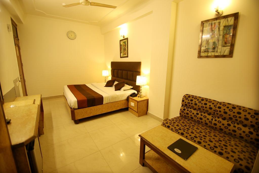 Hotel Parkway Deluxe Neu-Delhi Exterior foto