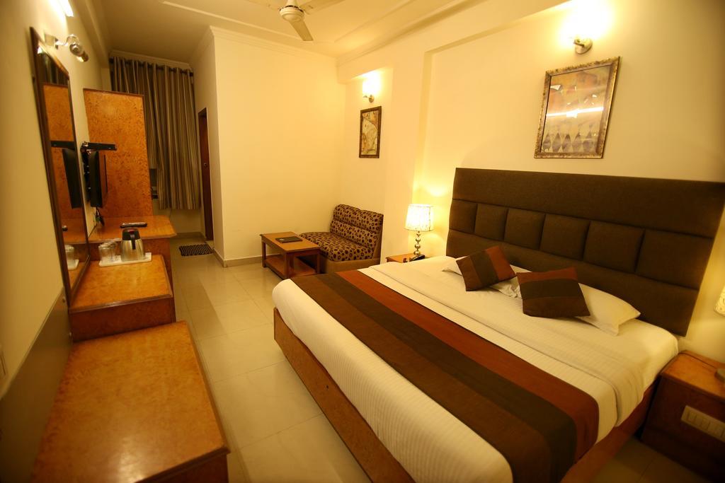 Hotel Parkway Deluxe Neu-Delhi Exterior foto
