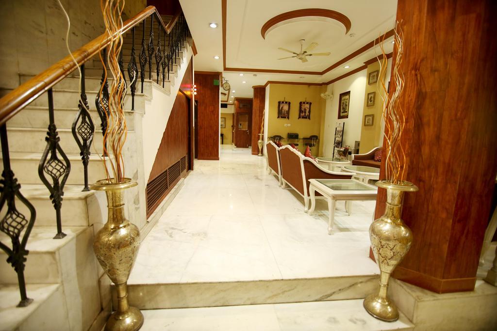Hotel Parkway Deluxe Neu-Delhi Exterior foto