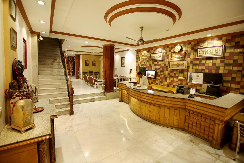 Hotel Parkway Deluxe Neu-Delhi Exterior foto